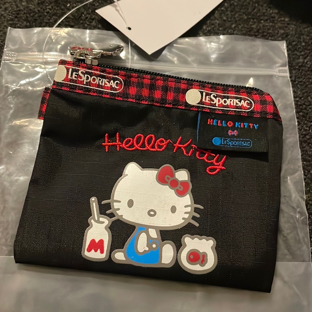 Hello kitty coin purse